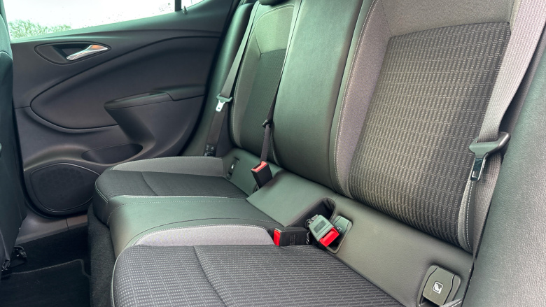 Vauxhall Astra 1.2 Turbo 145 Griffin Edition 5dr Petrol Hatchback